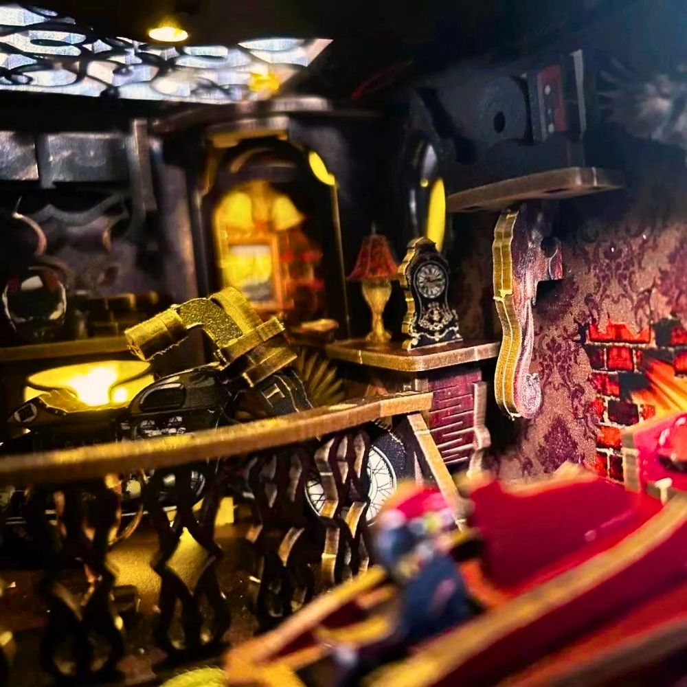 DIY Book Nook Kit - Car Players