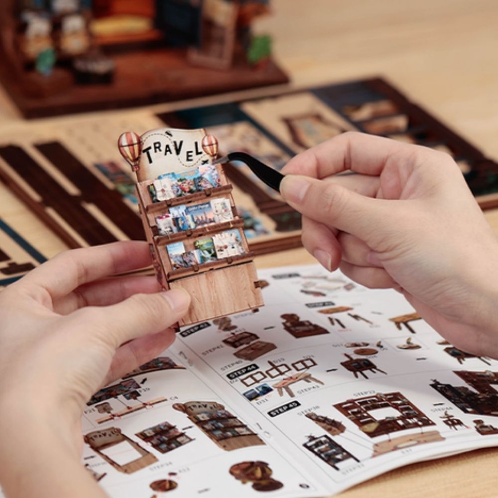 DIY Book Nook Kit - Journey Trace Bookshop