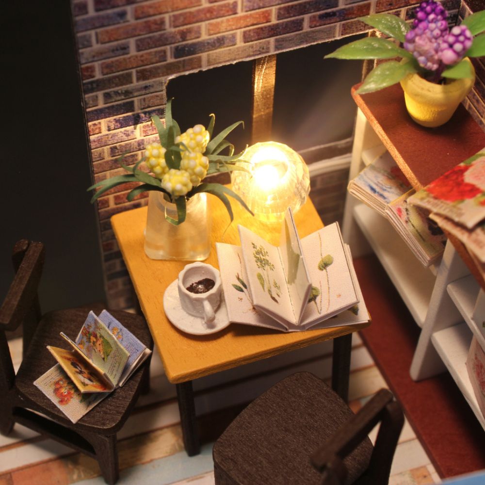 Miniature House - Coffee House