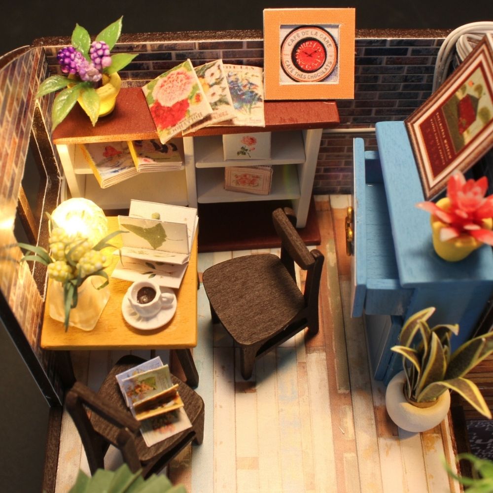 Miniature House - Coffee House