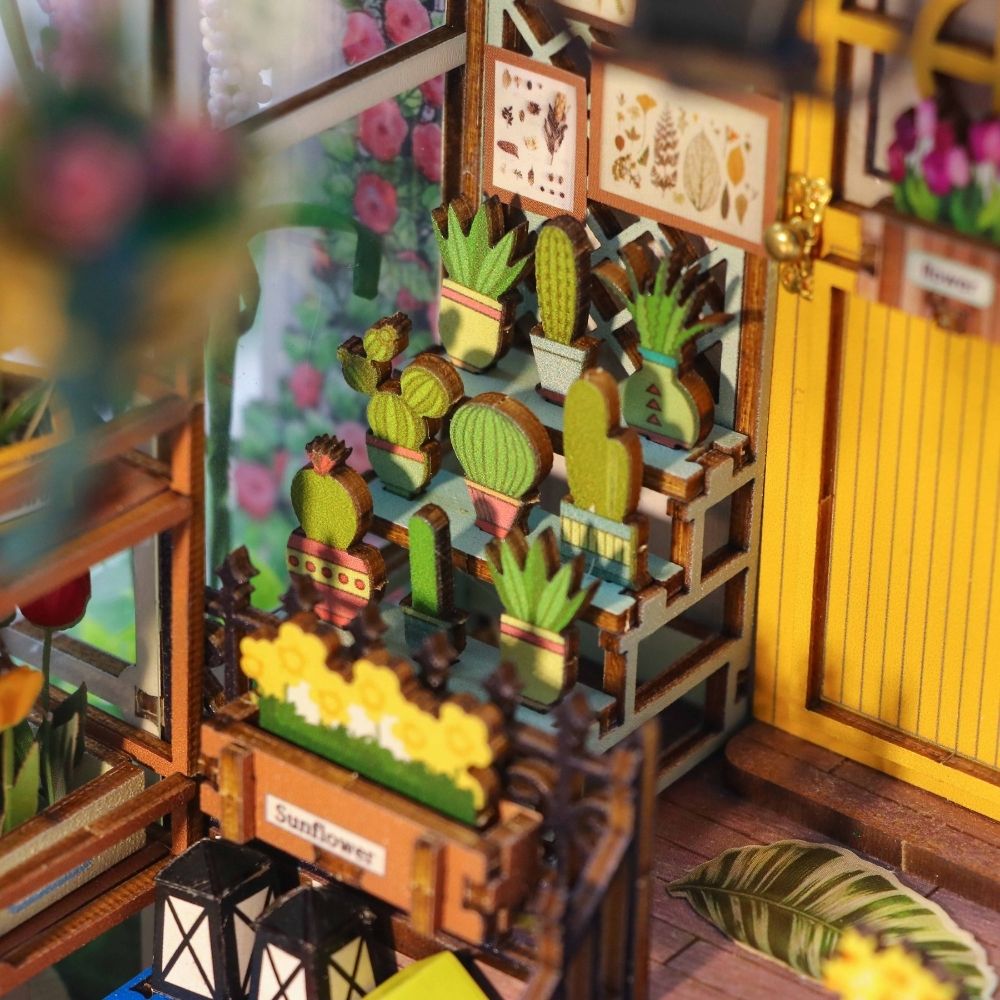 DIY Book Nook Kit - Garden House