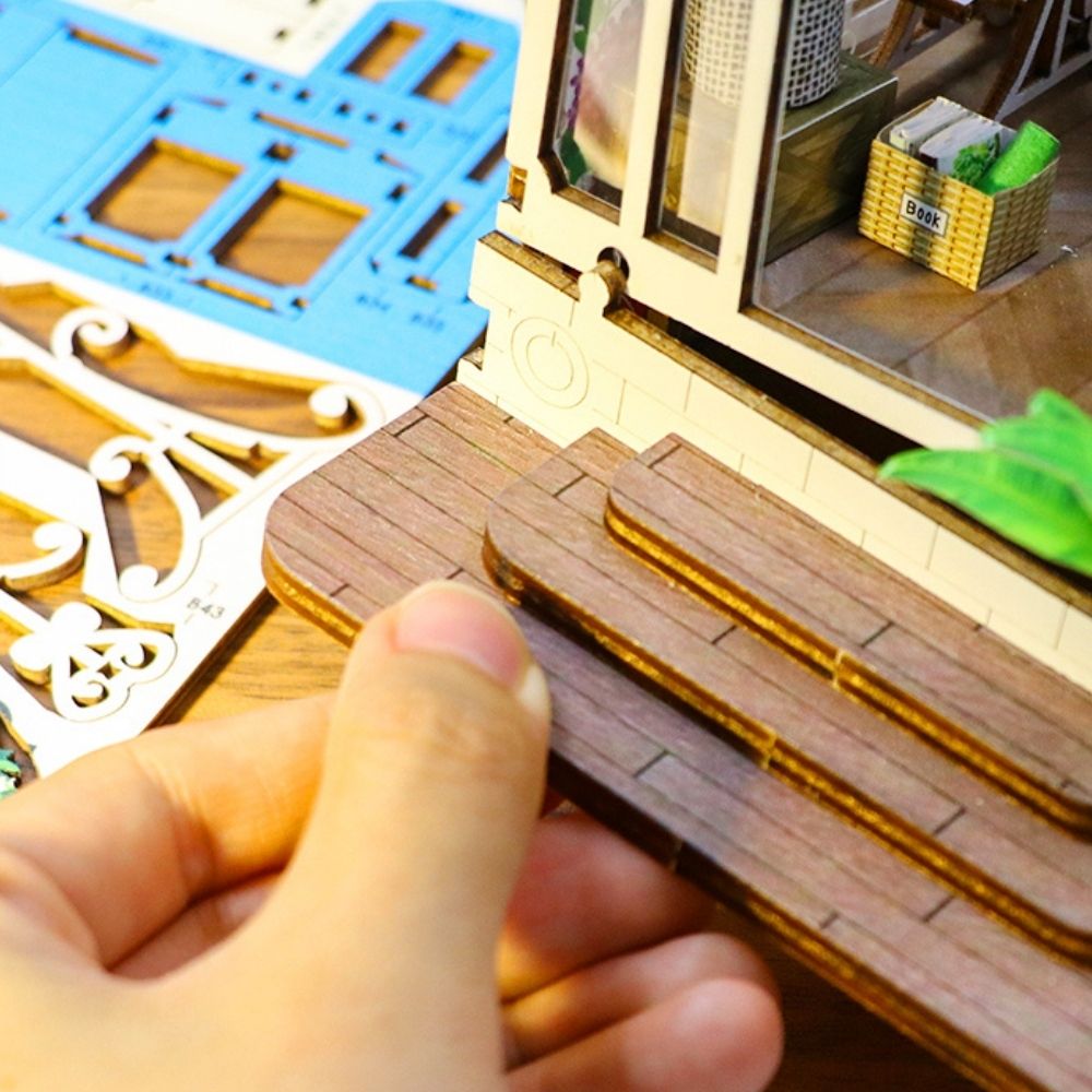 DIY Book Nook Kit - Garden House