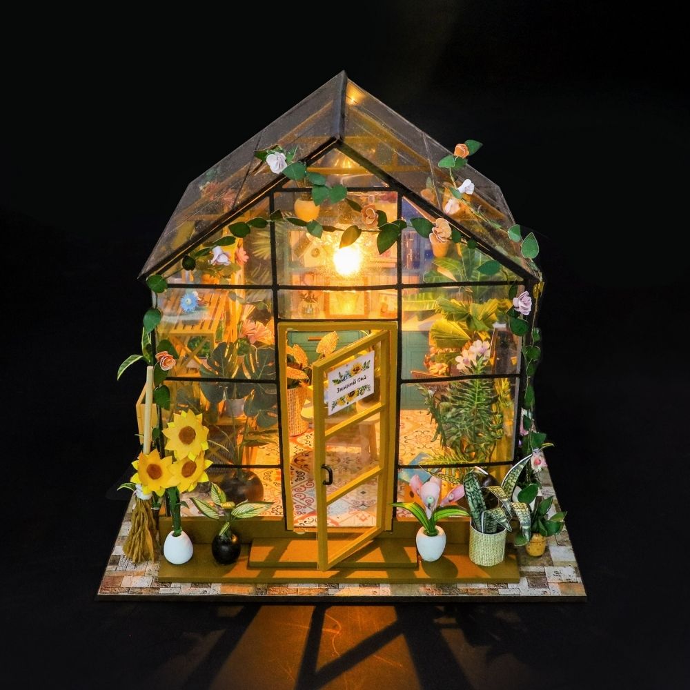 Miniature House - Sunshine Flower House