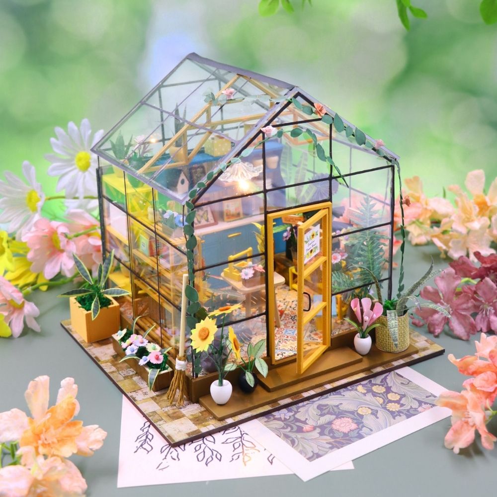 Miniature House - Sunshine Flower House
