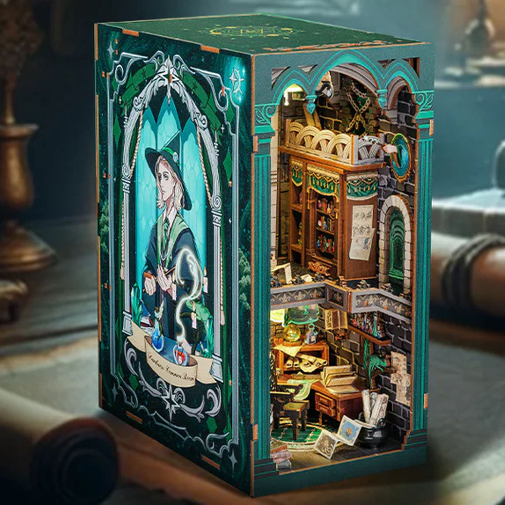 DIY Book Nook kit - Darkness Common Room