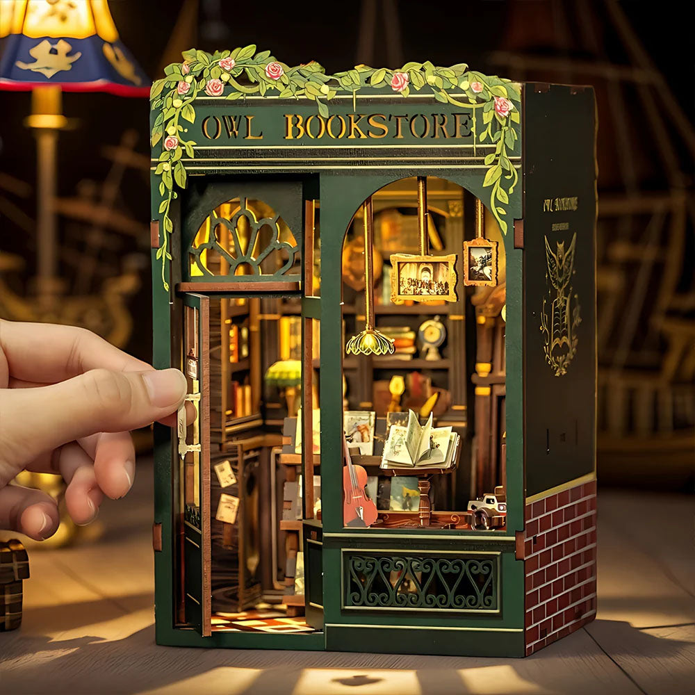 DIY Book Nook kit - Owl Bookstore