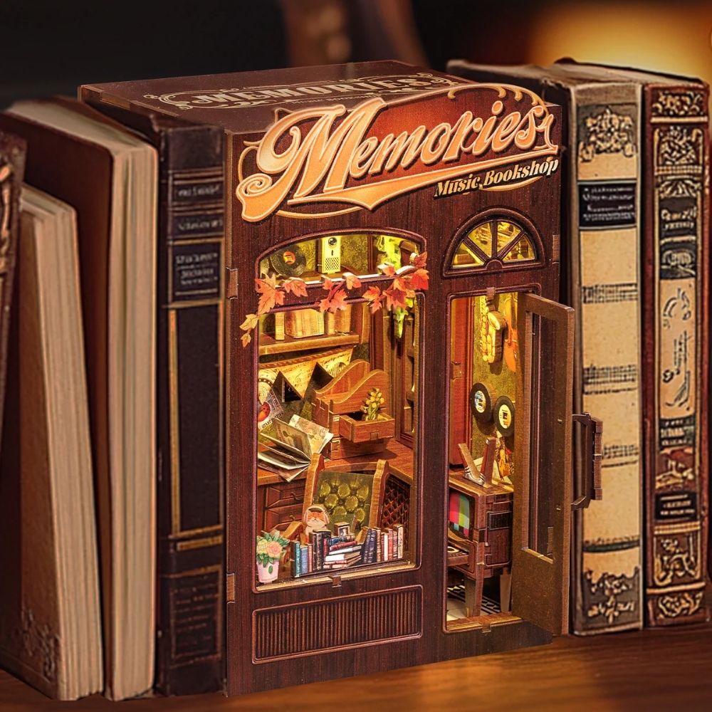 DIY Book Nook Kit - Memories Music Bookshop