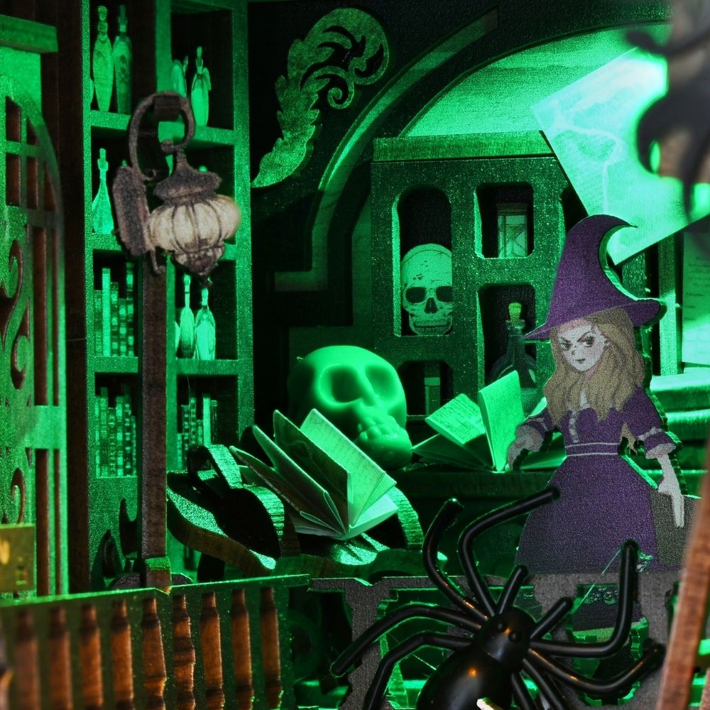 DIY Book Nook Kit - The Master's House