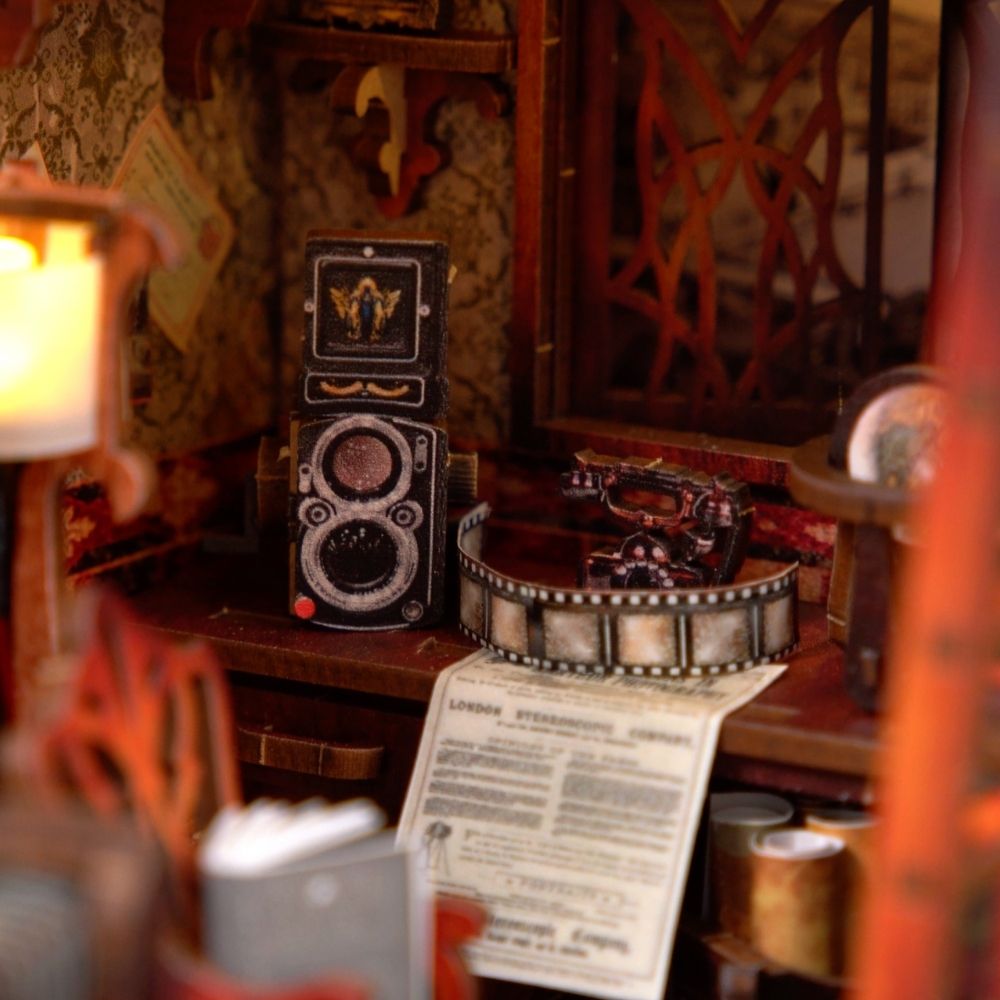 DIY Book Nook Kit - Film Darkroom