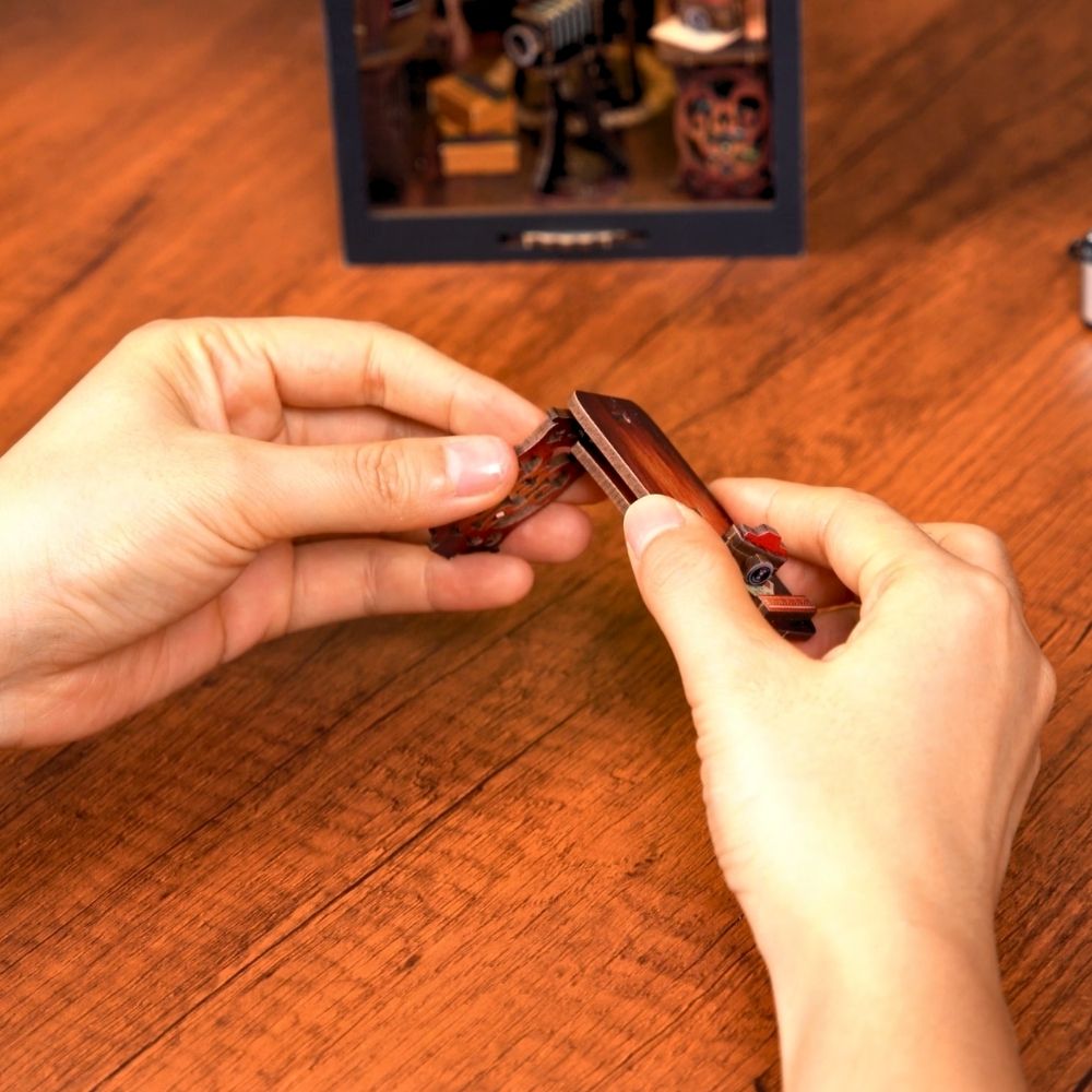 DIY Book Nook Kit - Film Darkroom