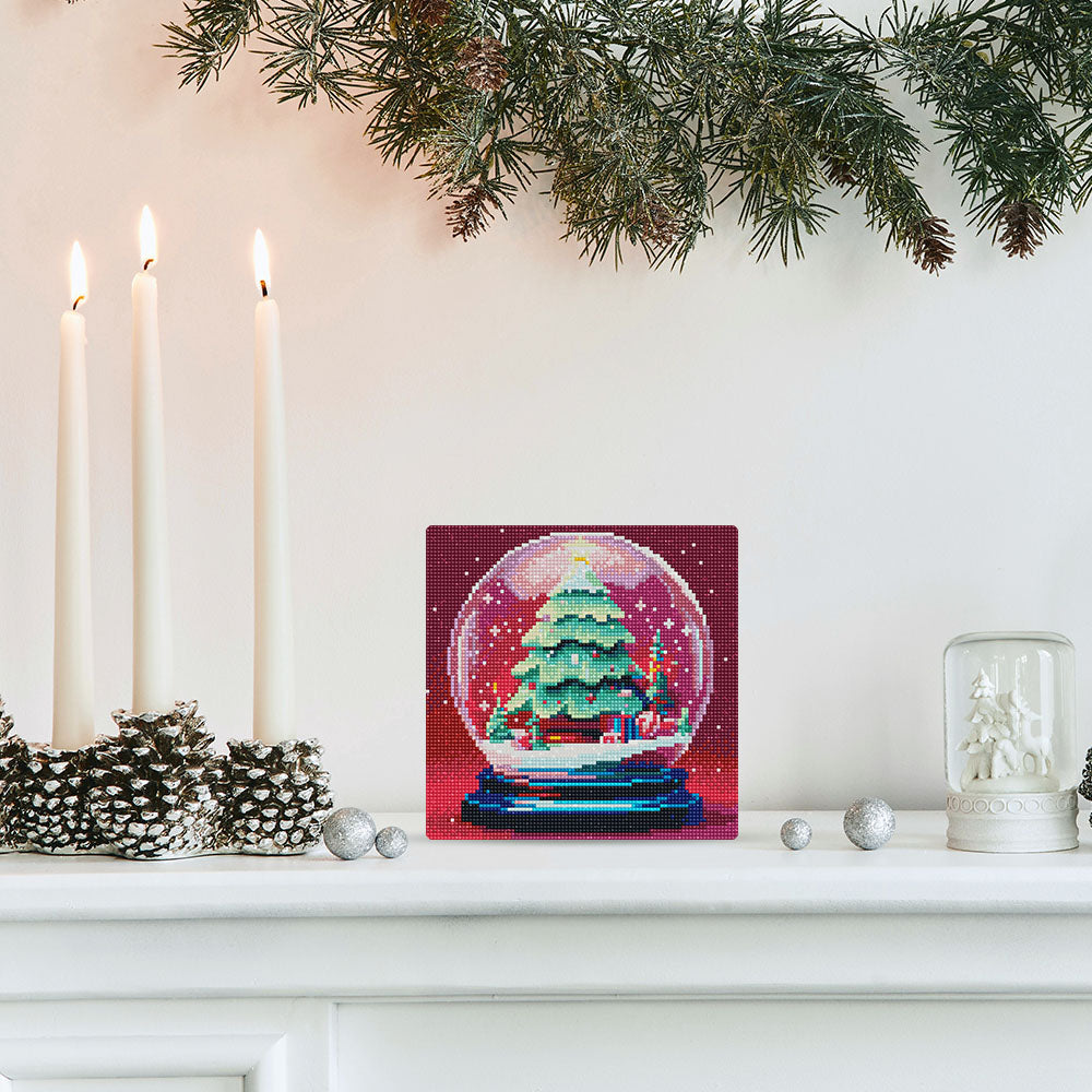 Mini Diamond Painting 25x25cm - Christmas Tree in Snow Globe - Framed canvas