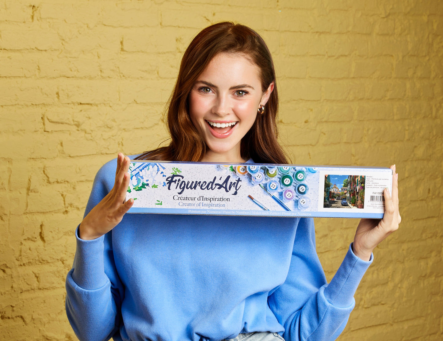 Paint by numbers Alley and vintage car - Rolled canvas